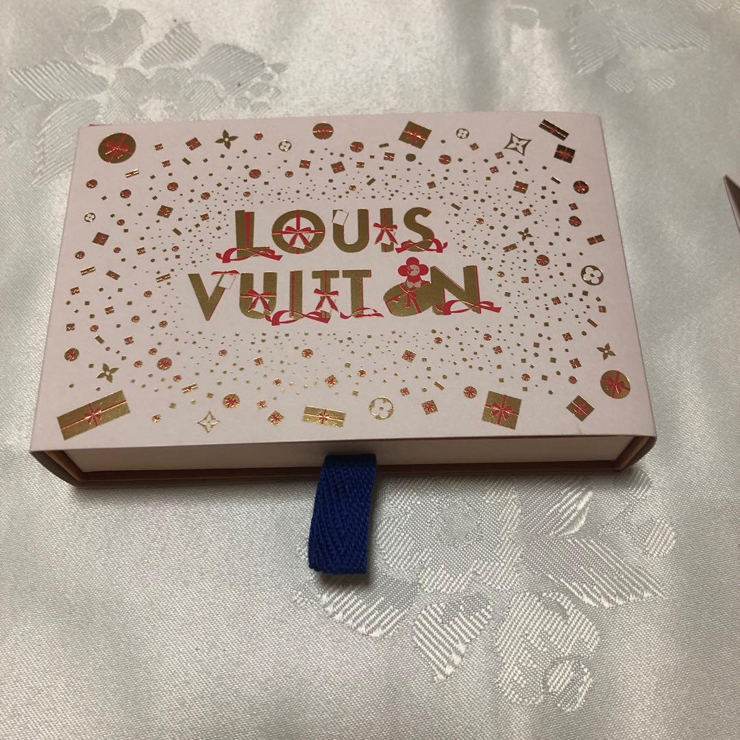 S*r様 LOUIS VUITTON ルイヴィトン名刺入れ⭐️近年モデル　チップ