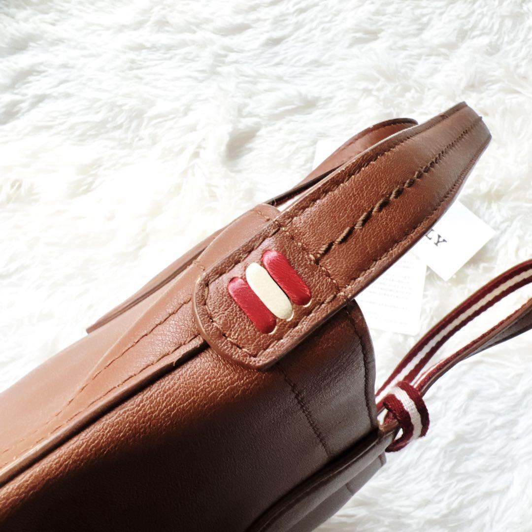 美品　BALLYバリー レザー トート　バッグ パンチング　ロゴ キーホルダー