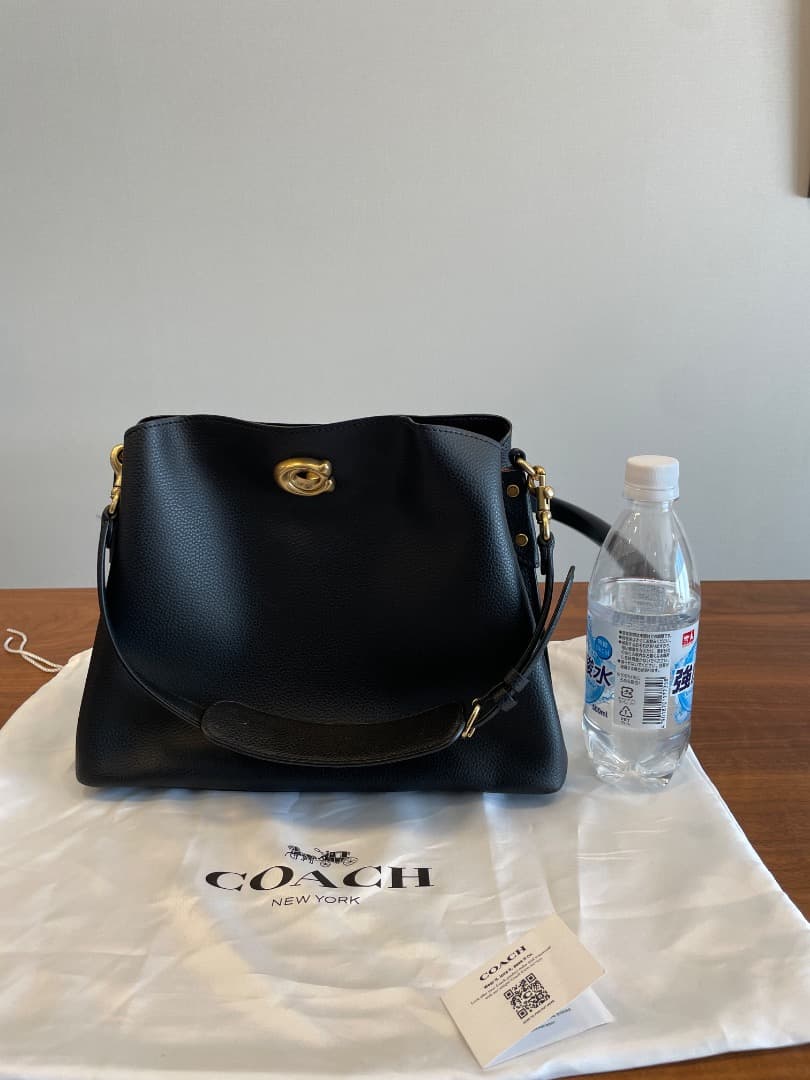 COACH ブラックレザー ハンドバッグ