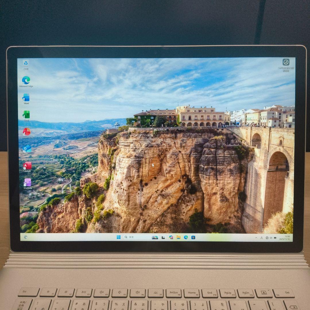 Microsoft Surface Book 2 15インチ 1TB