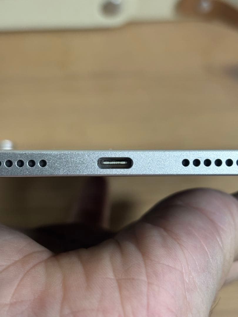 Apple iPad mini6Wi-Fi starlight64G本体と付属品