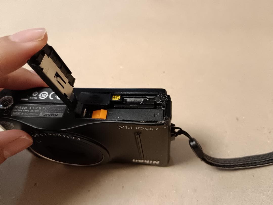 Nikon COOLPIX S8100 コンパクトデジタルカメラ