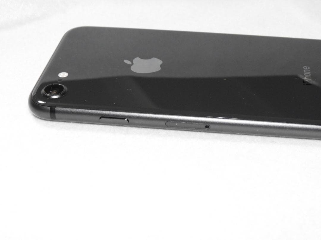 iPhone8 64GB A1906 MQ782J/A SIMフリー