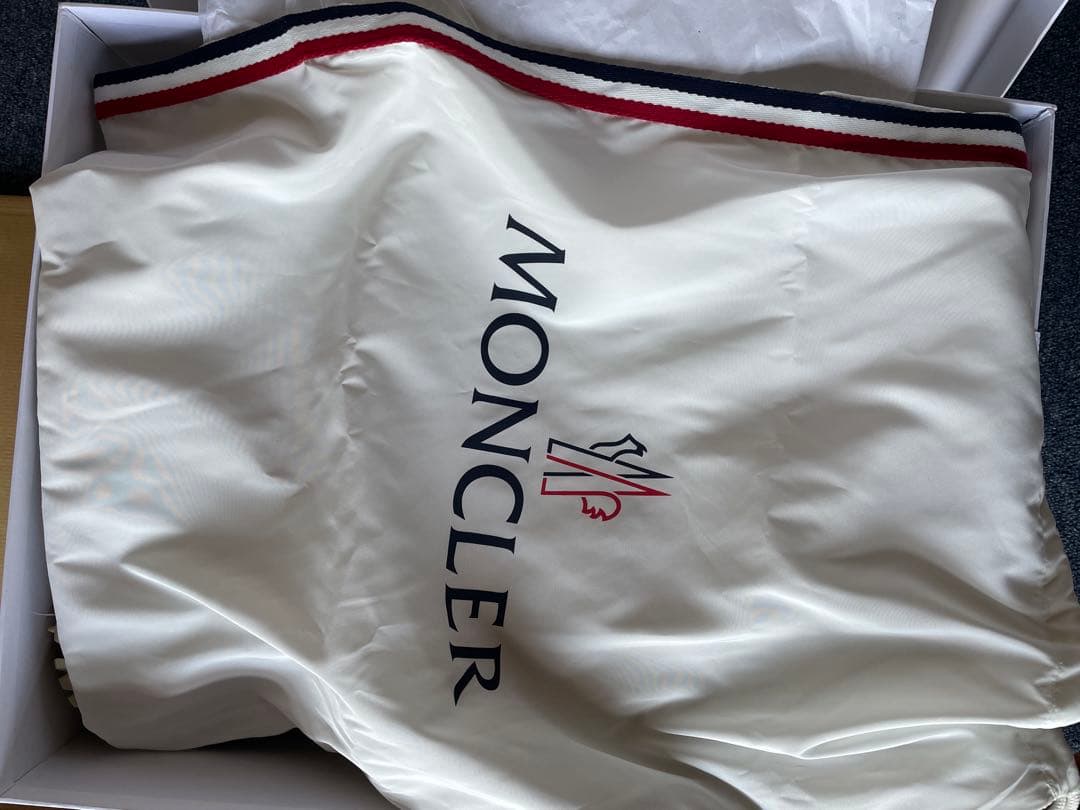 MONCLER スノーブーツ クリーム色