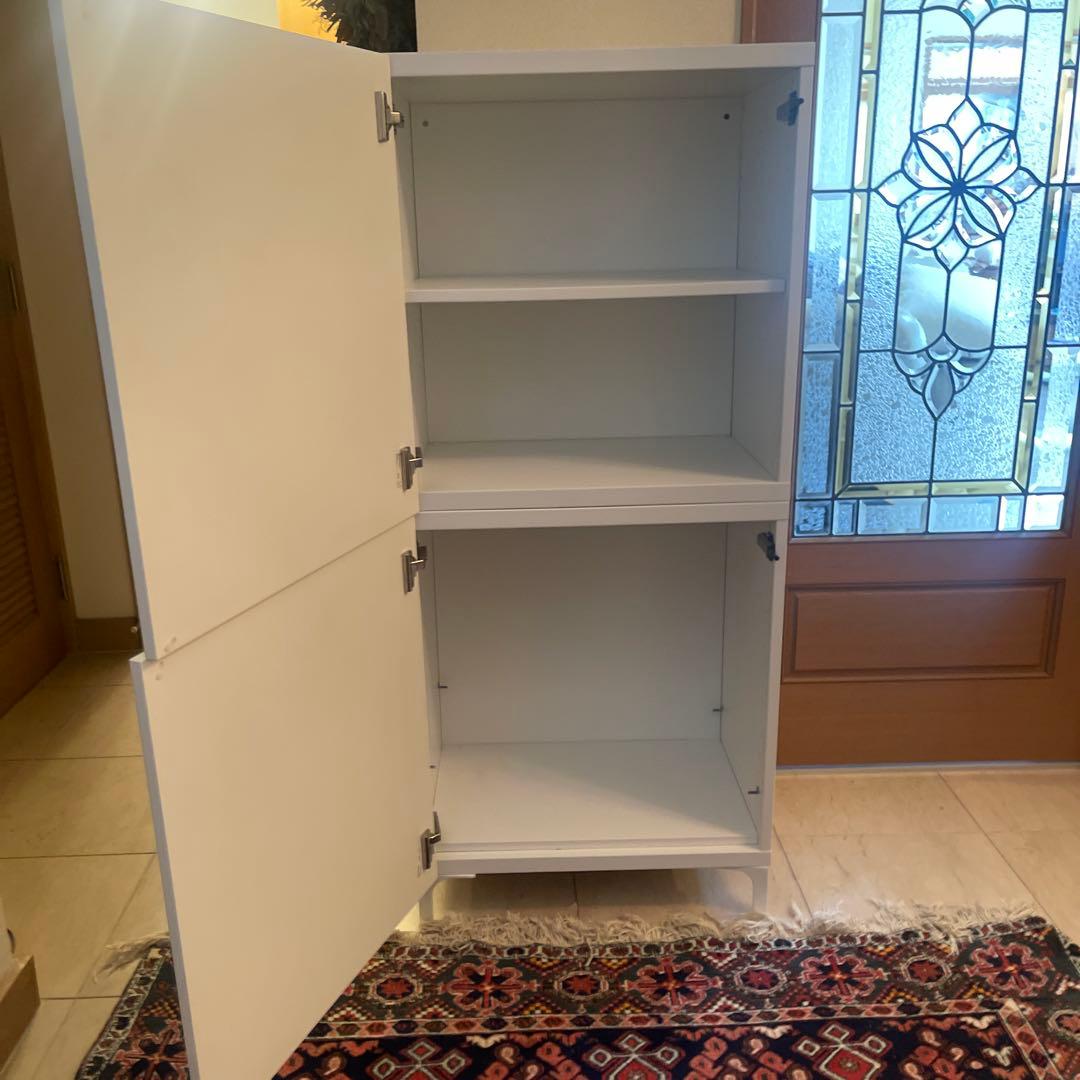 キャビネット　扉付き　美品