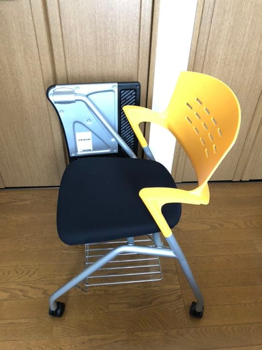 大きなＡ３のメモ台付き椅子　送料込み