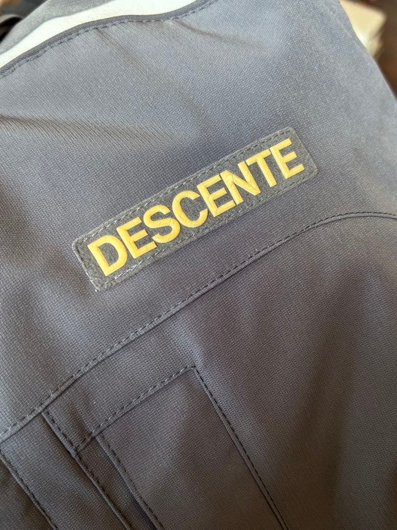 デサント DESCENTE スキーウェア 上下セット　ダウン