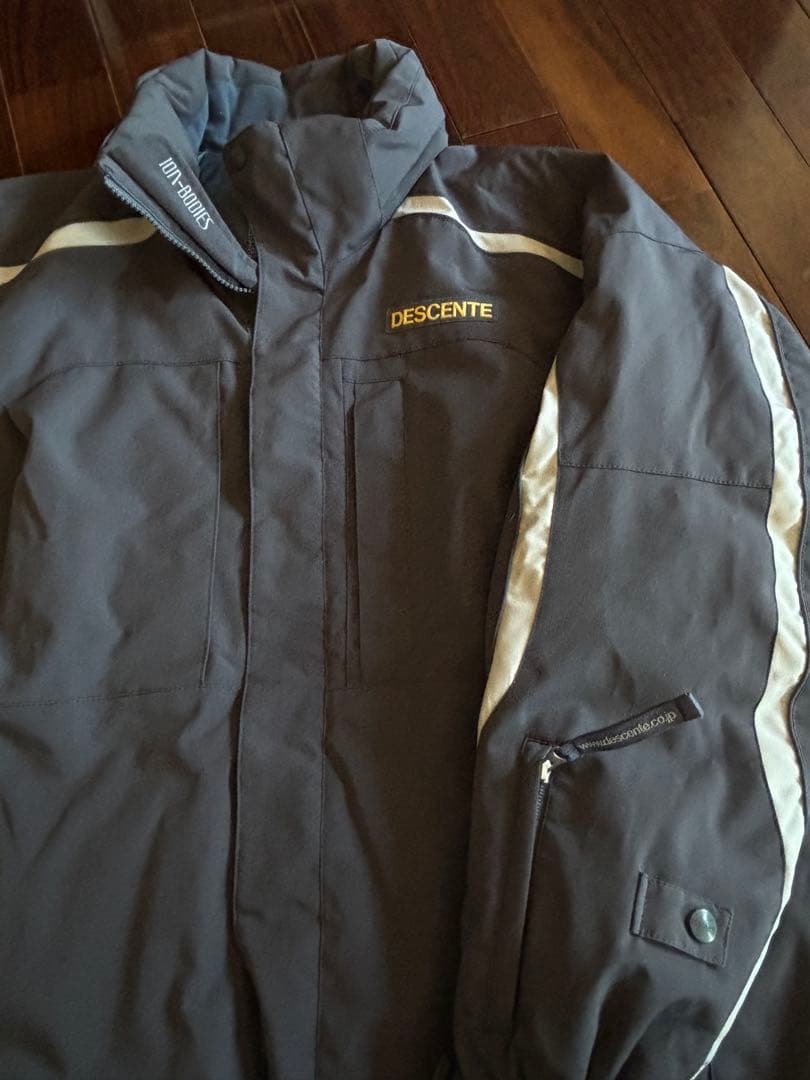 デサント DESCENTE スキーウェア 上下セット　ダウン