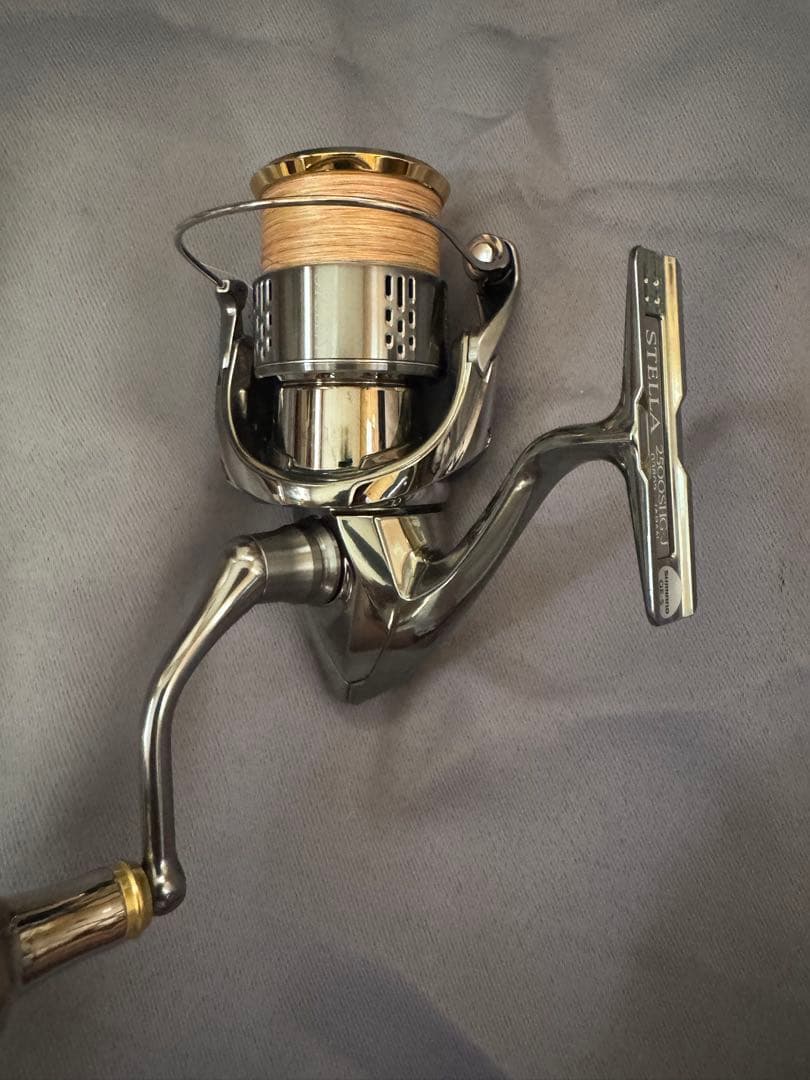 極美品！！18 SHIMANO ステラ　2500SHG スピニングリール