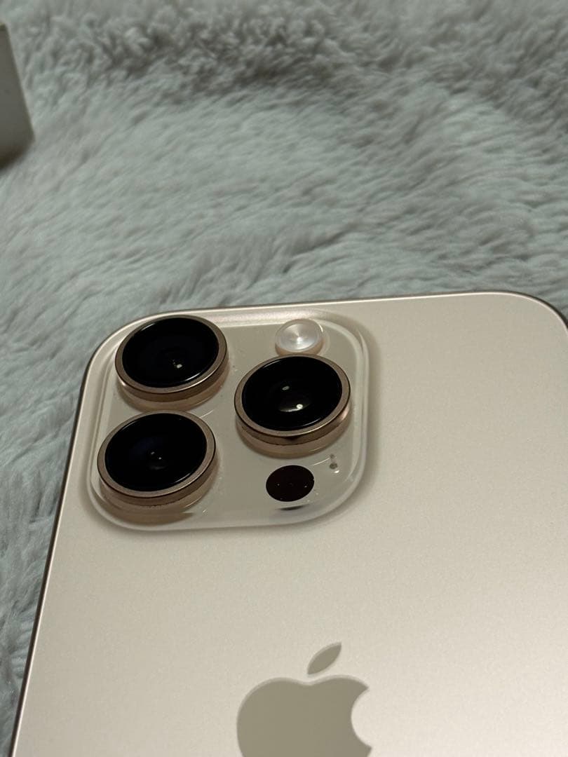 iPhone 16 Pro 128GBデザートチタニウム