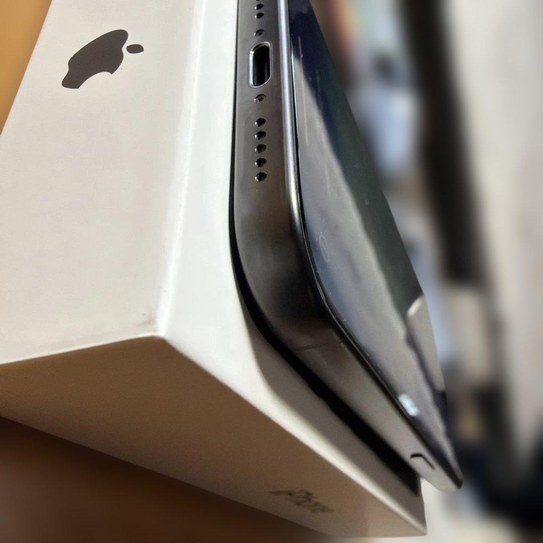 【美品】iPhone15Pro 512GB ブラックチタニウム バッテリー90%