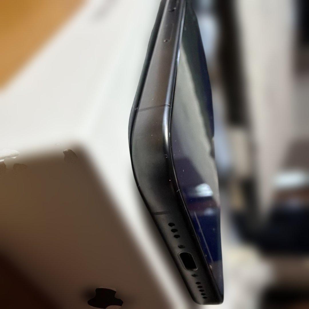 【美品】iPhone15Pro 512GB ブラックチタニウム バッテリー90%