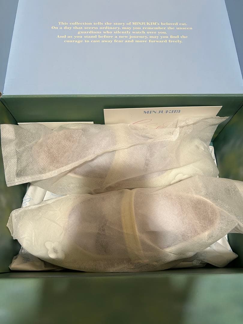 靴 [X MINJUKIM] FLORAL PATCH MARYJANES