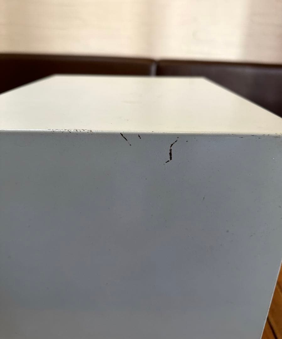 レトロポップ　スチールキャビネット　レターケース　引き出し　脚付き　書類棚