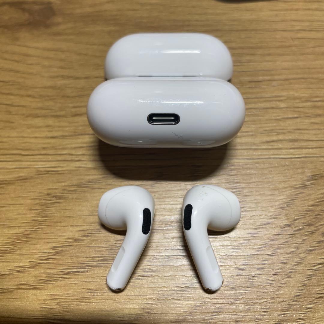 Apple Airpods 第4世代　ノイズキャンセリング付きなし