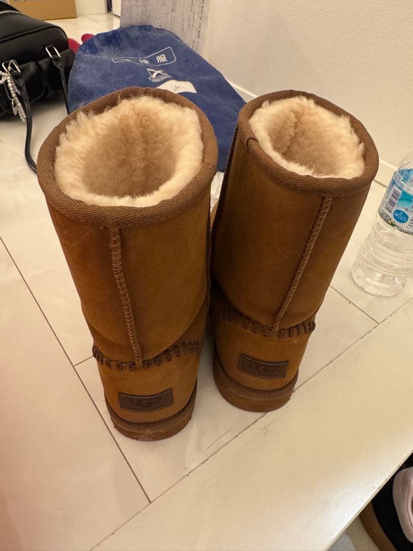 UGG Classic Short / チェスナット系（型番 1008558）