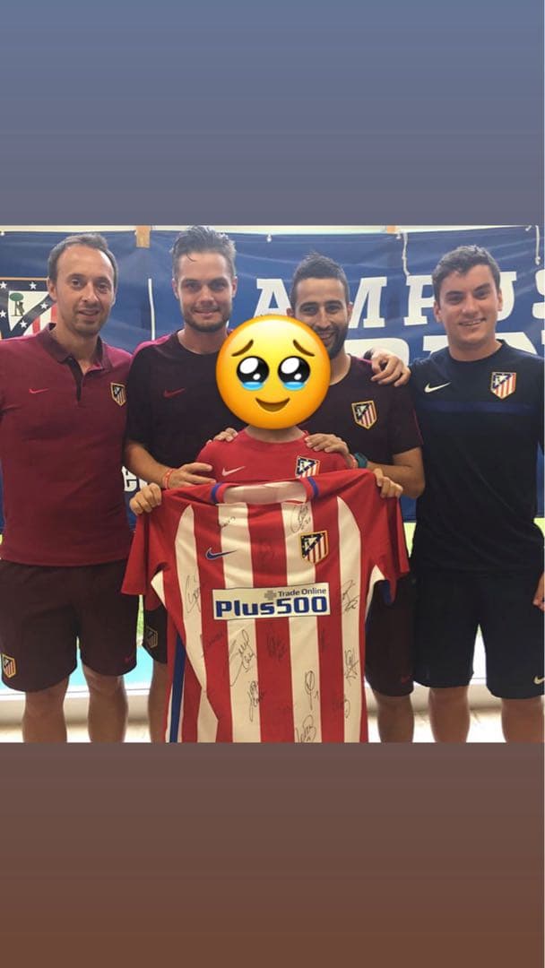 超激レアアトレティコ・マドリード 15-16シーズンサイン入りユニフォーム支給品