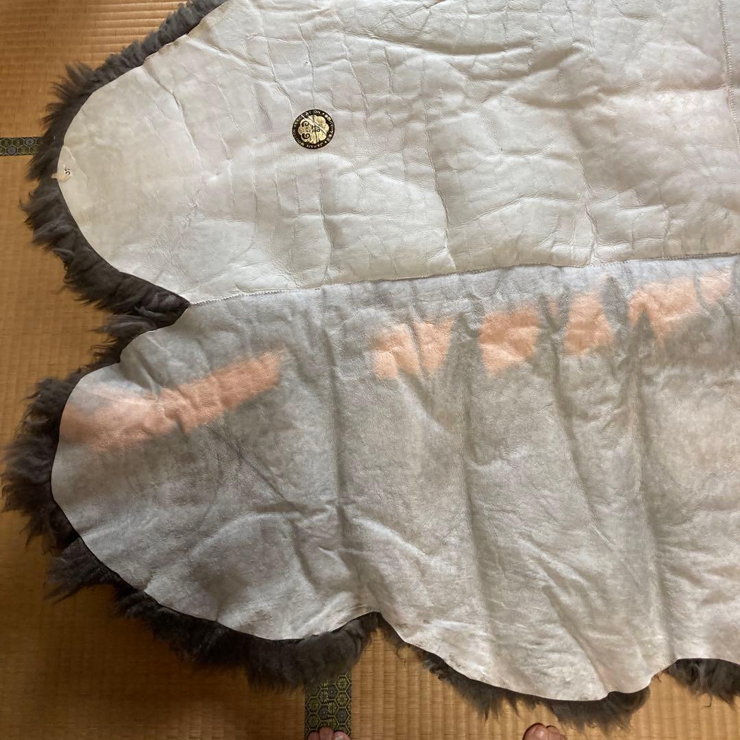 ダークチャコールグレー ムートンラグ