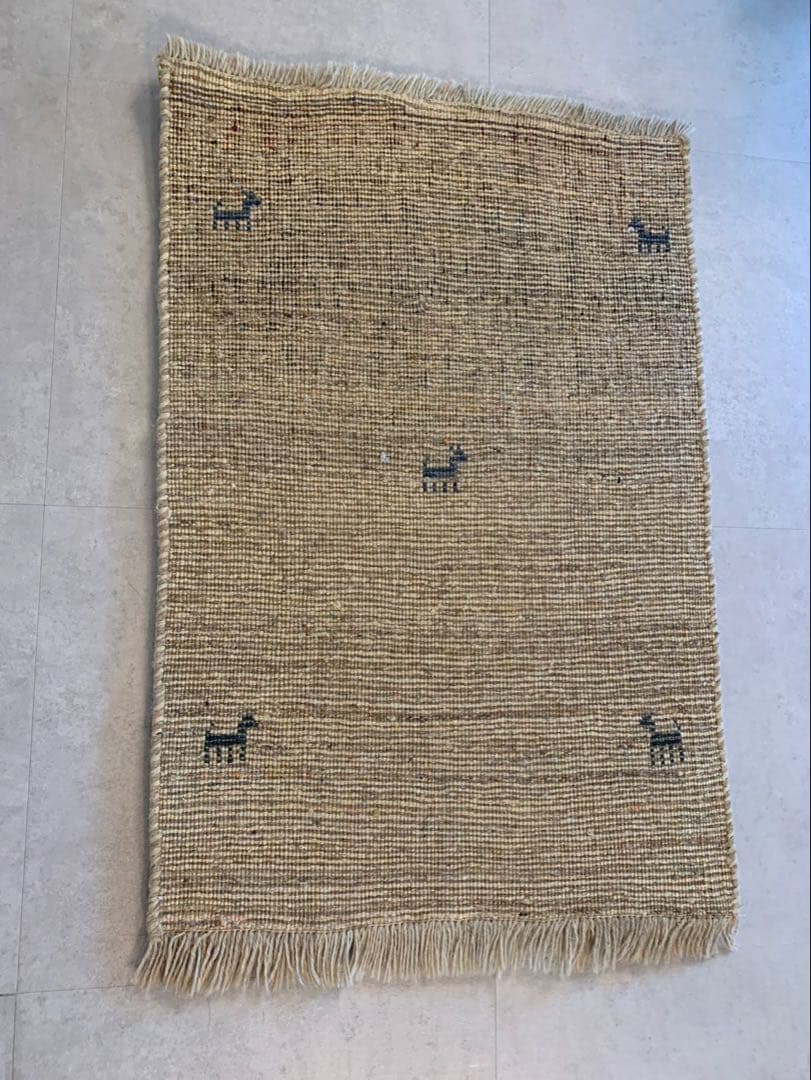 【週末値下げ中　美品】ラグ　ギャッペ　玄関　寝室