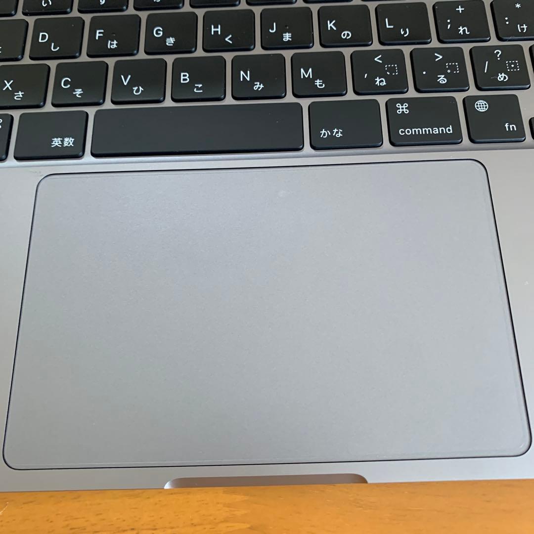 MacBook pro 2020 13インチ　8GB 256GB SSD