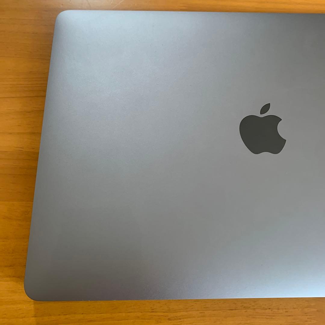 MacBook pro 2020 13インチ　8GB 256GB SSD
