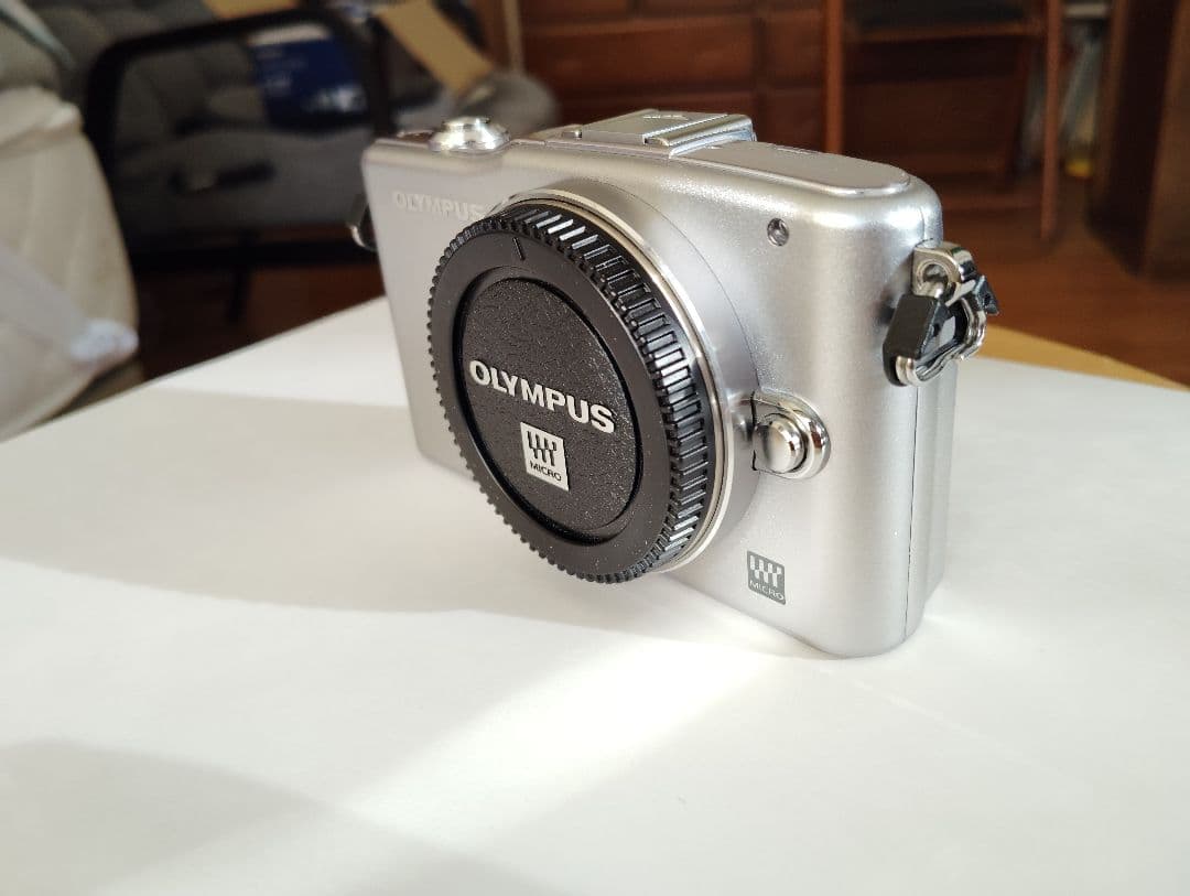 OLYMPUS E-PM1 ミラーレス一眼ダブルズームレンズ
