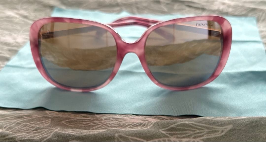 ⭐️12/5迄値下⭐️極美品Tiffany & Co. ラインストーンサングラス