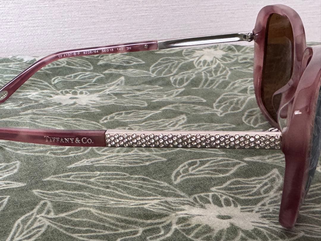 ⭐️12/5迄値下⭐️極美品Tiffany & Co. ラインストーンサングラス