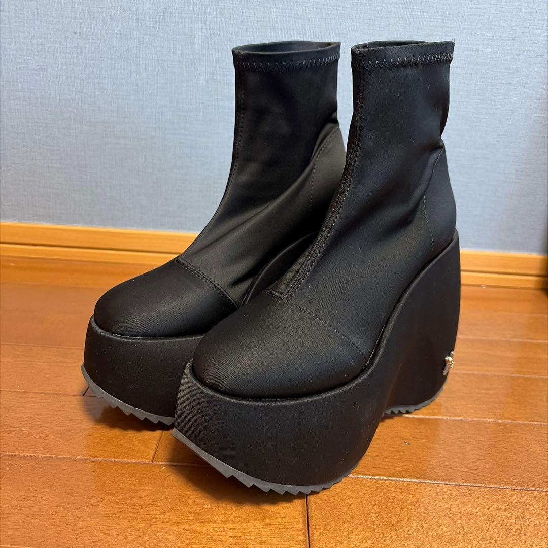 靴 YELLO TOKYO BLACK PLATFORM SHORT BOOTS S