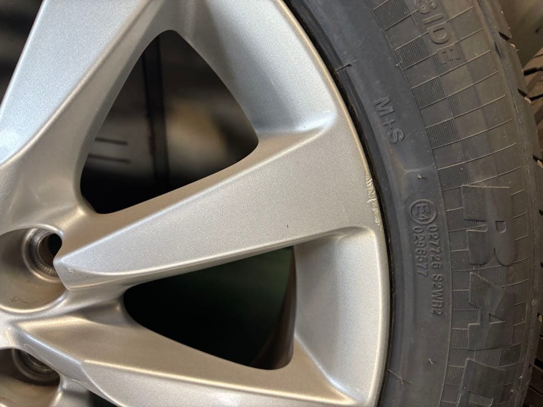 2014年式　レクサス LS460 18インチ タイヤ付　予備タイヤなどに　4本