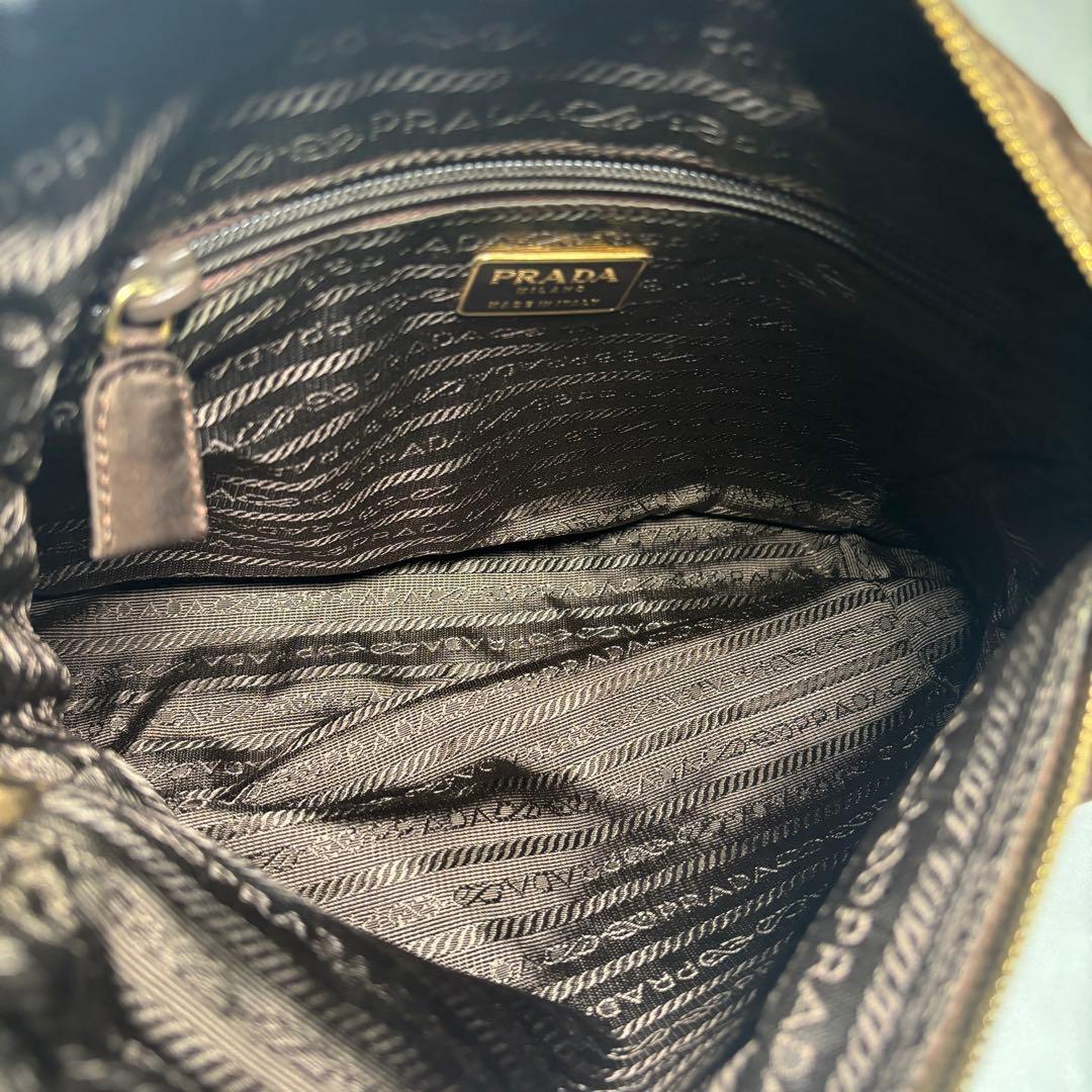 プラダ ショルダーバッグ 肩掛け チェーン キルティング 三角ロゴ ブラウン