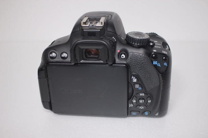 ☆スマホに送れる&動画撮影&自撮り☆キヤノン Canon kiss x6i