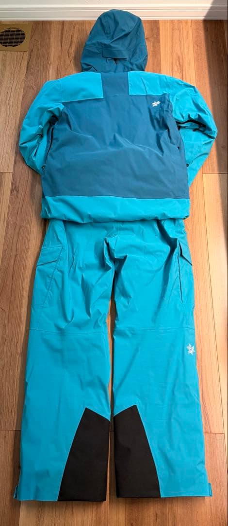 GOLDWIN ゴールドウィン　スキーウェア