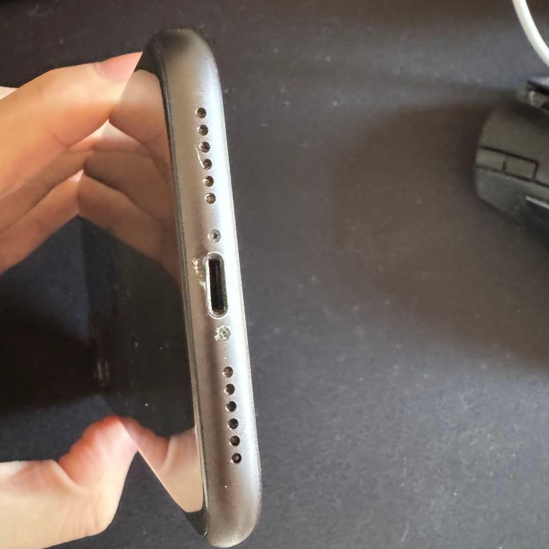 Apple iPhone 11 ブラック 本体 64gb