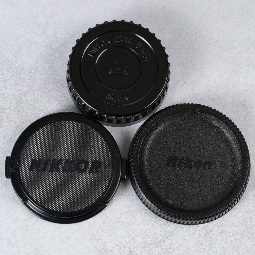 希少な赤点 Nikon F / NIKKOR-H Auto 50mm F2