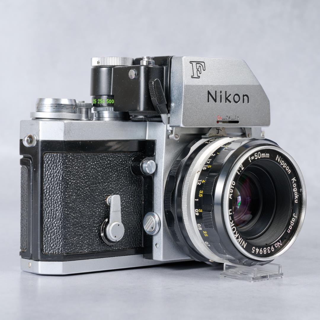 希少な赤点 Nikon F / NIKKOR-H Auto 50mm F2