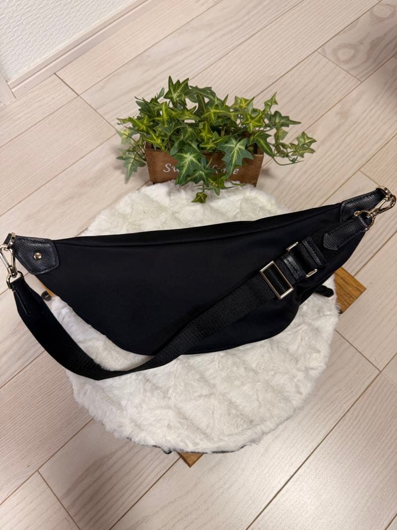 ♠︎ケイトスペード♠︎ 人気♡ ボディバッグ・ウエストポーチ・ブラック