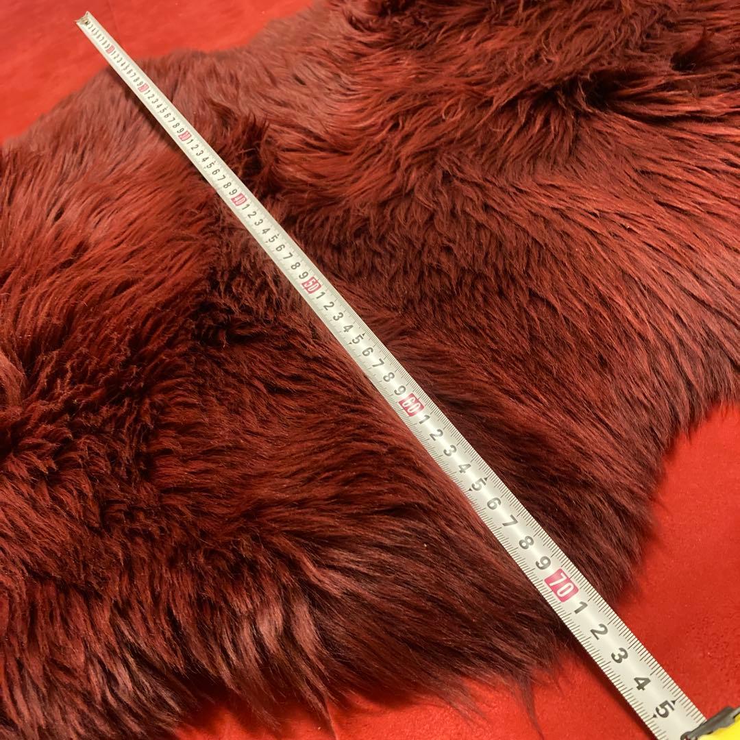 《新品・未使用》ムートンラグ 約170cm x 70cmワインレッド