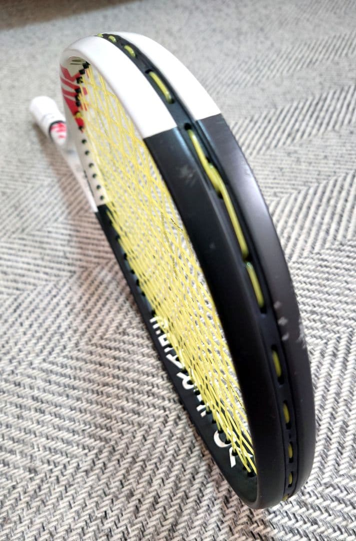 YONEX　VOLTRAGE7VS