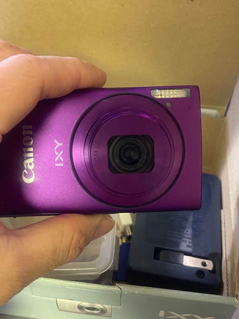 Canon キャノン　カメラ　パープル　ixy 600f