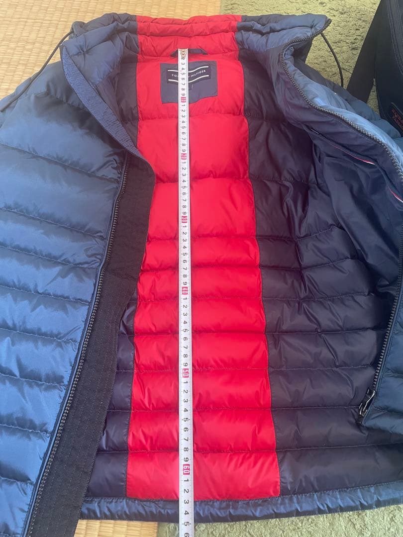 【未使用品】トミーヒルフィガー　フード付きダウンジャケット　Lサイズ