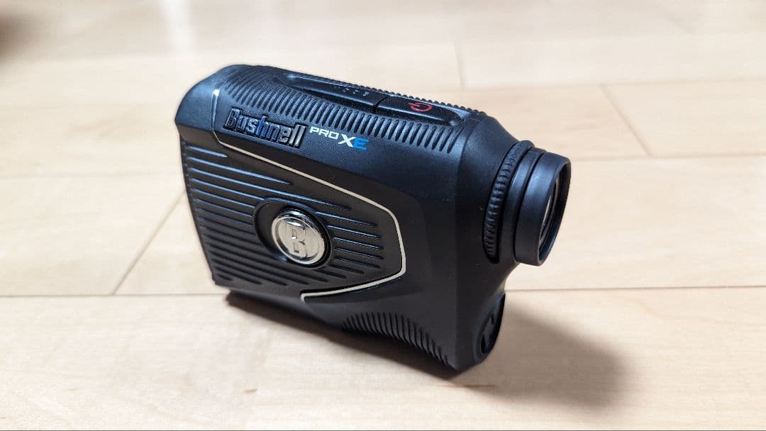 ブッシュネル プロ XE ジョルト ゴルフ用レーザー距離計