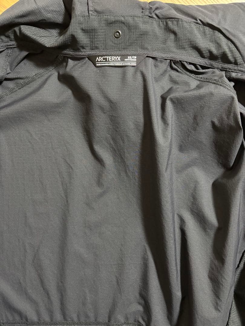 【美品】アークテリクス インセンドフーディ XS ブラック