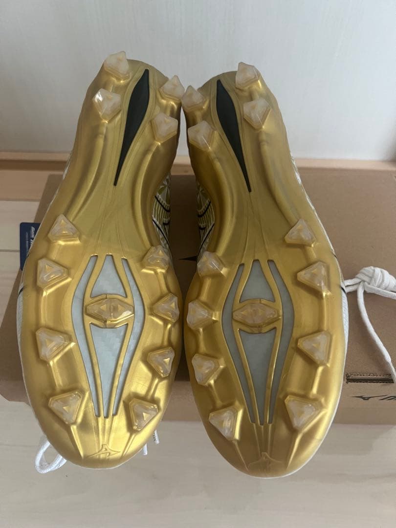 ミズノアルファエリート 〔ホワイト×ゴールド×ブラック 〕26.0cm〔値下げ〕