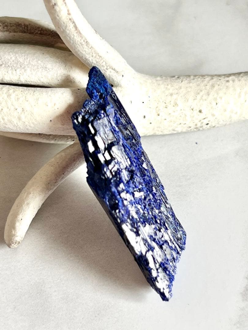 原石　アズライト