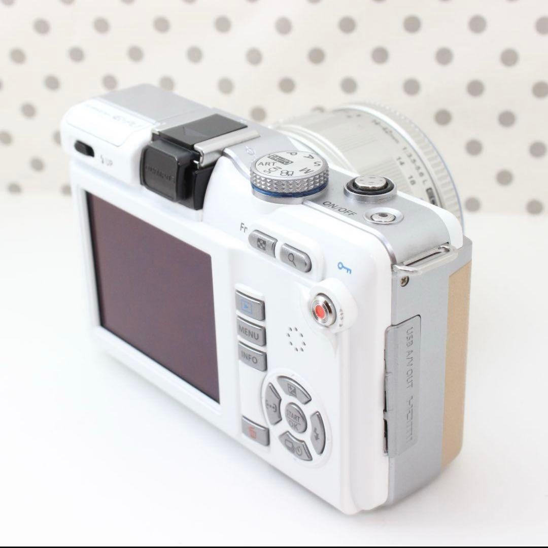 OLYMPUS オリンパス　PL1 カメラ