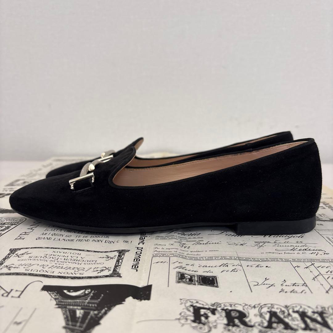 美品TOD'S ブラック スエード ローファー