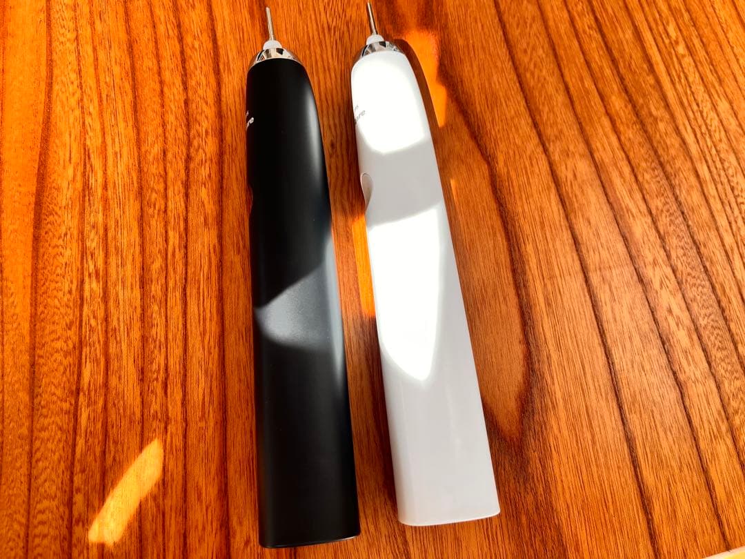 【2本セット】ソニッケアーダイアモンドクリーン電動歯ブラシ替え歯ブラシ付き