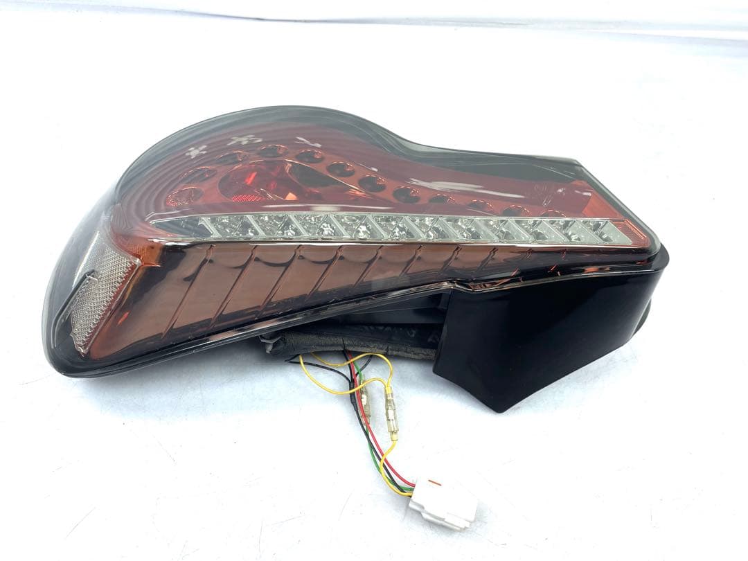 86(BRZ)SONAR ソナー テールランプ SK1710-TYF8612 右