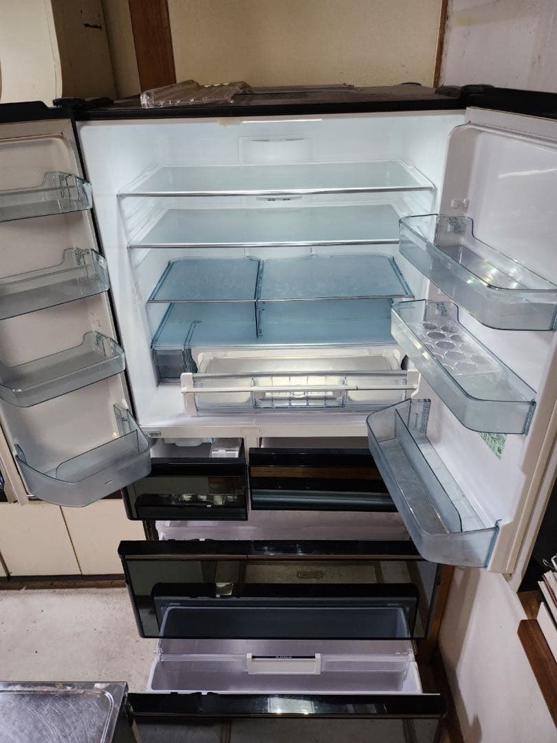 R-WXC74N(X) 735L 大型 ブラック 冷蔵庫 両開き ミラー仕上げ